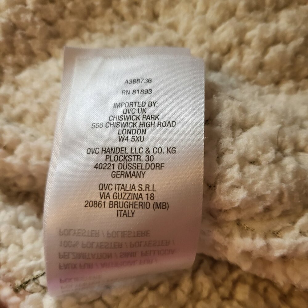 d&co Naturals Faux Suede to Sherpa Reversible Vest Size XL Olive FLAW - Picture 5 of 7